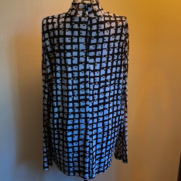 $⬇️Anne Klein Black, White, Gold Semi Sheer Lined Mock Turtleneck Tunic Top - Picture 2 of 5